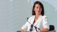 Ivana Paradžiković u atraktivnom kupaćem kostimu pokazala isklesanu figuru