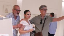 Tisja Kljaković Braić postala senzacija u Zagvozdu: Publika jedva dočekala izložbu i predstavu