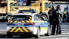 Upao u tvrtku i djelatnike napao nožem; jedan mrtav i dvoje ozlijeđenih