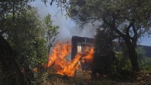 Gori u Turskoj: Evakuirano 50.000 ljudi, snažni vjetrovi otežavaju gašenje