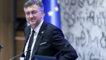 Na snazi je novi zakon o mirovinama, iznosi rastu; Otkriveno kada će biti dovršena obnova katedrale