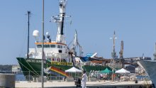 Greenpeace u Puli: 'Političari moraju staviti ljude ispred profita'