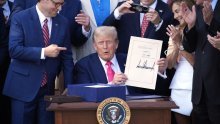 EU na udaru novih carina: Trump podiže uloge, na meti maslinovo ulje, maslac i čokolada?