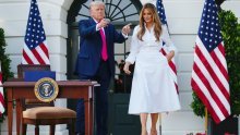 Cipele Melanije Trump su pun pogodak: Ovakav neobičan model već dugo nismo vidjeli