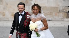Udala se spajsica Mel B: Pogledajte raskošnu vjenčanicu ukrašenu biserima