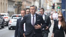 Plenković: SDP, Možemo i Vučić pričaju isto o Thompsonu. Kao da su sad shvatili kako izgleda njegov koncert