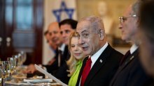 Netanyahu se otrovao hranom, stabilno je