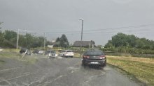 Dvije osobe u Splitu teško ozlijeđene; nevrijeme protutnjalo i kroz Slavoniju