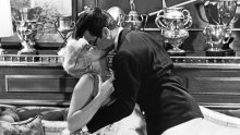 Poznati glumac poljubac s Marilyn Monroe usporedio s poljupcima Hitleru