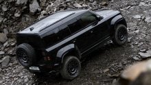Predstavljen Defender OCTA Black: Impresivni 4x4 terenac s blagohibridnim V8 Twin Turbom od 635 KS
