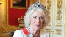 Nećete vjerovati koliko vrijedi tijara koju je kraljica Camilla nosila za susret s Macronovima