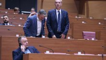Rasprava o Hini u Saboru: Najveći problem niske novinarske plaće, pomlađivanje redakcije