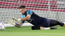 Oprostio se od suigrača i krenuo put Splita; evo kad potpisuje za Hajduk