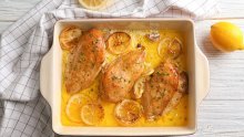 Ručak gotov za pola sata: Isprobajte recept za sočna pileća prsa u aromatičnom umaku