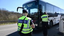 Velika policijska potjera u Njemačkoj: Mladić ukrao autobus pa napravio dar-mar na cesti