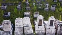 Antisemitski incidenti u Mostaru: Oskvrnuto židovsko groblje, jedna židovka napadnuta