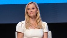 Vrući poljupci u Saint-Tropezu: Reese Witherspoon više ne skriva koliko je zaljubljena