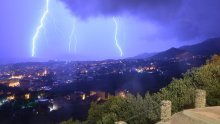 Stižu pljuskovi i pad temperature, ali predah će biti kratak: Evo gdje se očekuje jače nevrijeme