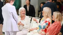Drastična promjena Helen Mirren: Oprostila se s dugom kosom i prigrlila šiške