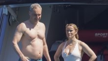 Reese Witherspoon izgleda nevjerojatno na pragu 50-e; evo u čemu je njezina tajna