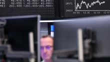 Azijske ulagače ohrabrio dogovor SAD-a i Japana, dolar oslabio