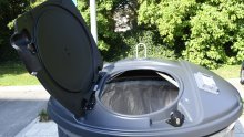 Ugradnja polupodzemnih spremnika širi se na sve zagrebačke četvrti. U Trnju dosad postavljena 24 spremnika