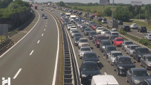 Gužve na cestama: Vozi se u kolonama, usporen promet na A3 zbog nesreće
