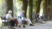 Kako se stariji trebaju nositi s visokim temperaturama: Važna je prehrana i hidratizacija
