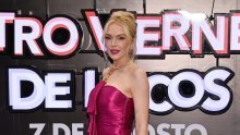 U haljini s efektnim detaljem: Lindsay Lohan očarala još jednim glamuroznim izdanjem