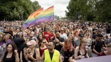 Stotine tisuća ljudi na Berlin Prideu, više nego proteklih godina