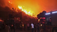 Turska se bori s dva velika šumska požara dok temperature rastu, na terenu 500 spasilaca