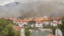 Grom prouzročio požar kod Šibenika, vatrogasni zapovjednik: Nadamo se da će kiša pomoći