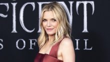Tko bi rekao da je na pragu sedmog desetljeća? Michelle Pfeiffer ostavila je sve bez riječi