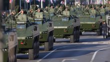 Zagrebom prošli mehanizirano-motorizirani oklopni postroji