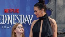 Bolju pratnju nije mogla ni zamisliti: Evo koga je na premijeru povela Catherine Zeta-Jones