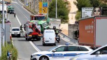 Lančani sudar u Šibeniku: Jedna osoba preminula, promet prekinut