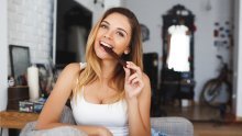 Zašto nutricionisti odjednom preporučuju čokoladu i koliko je ona zapravo korisna