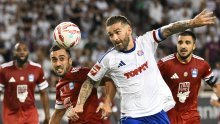 Procurio sastav Hajduka za večerašnju utakmicu; ovo je 11 'bilih' koji će istrčati na Poljudu