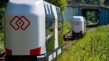 Budućnost željeznica: Ovaj autonomni vlak na jednoj šini balansira poput akrobata