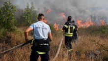 Crna Gora u vatrenom obruču: U pomoć stiže NATO, ali i kanader iz Hrvatske