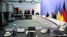 Počeo razgovor europskih lidera, Zelenskog i Trumpa. Rusija ne odustaje od svojih zahtjeva