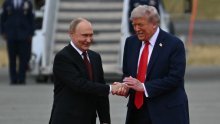 Stigle prve fotografije: Ovako je izgledao povijesni susret Putina i Trumpa