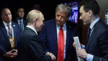 Pet sati pregovora: Što su rekli Trump, a što Putin nakon ključnog sastanka na Aljasci?