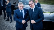 Vučićevi pristaše napali Slovake u Srbiji, Fico poručuje: 'To je unutarnja stvar Srbije'