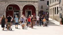 Broj zaposlenih u obrtu i slobodnim profesijama porastao za 4,3 posto