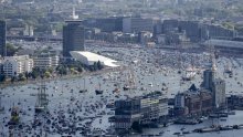 Spektakularni prizori iz Amsterdama: Stotine povijesnih jedrenjaka zaplovilo kanalima