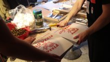 Prilika za posao: Traže se pizza majstora, skladištar, farmaceutski tehničar...
