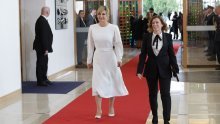 Kolinda Grabar-Kitarović pokazala vitku figuru: Fantastična haljina stoji joj kao salivena