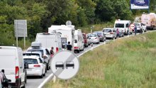 Kaos i na Krku: Kolona veća od 15 kilometara