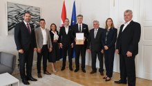 Premijer Plenković primio izaslanstvo Društva Trka na prstenac